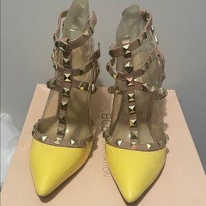 BCBGeneration Yellow and Tan Studded Heels